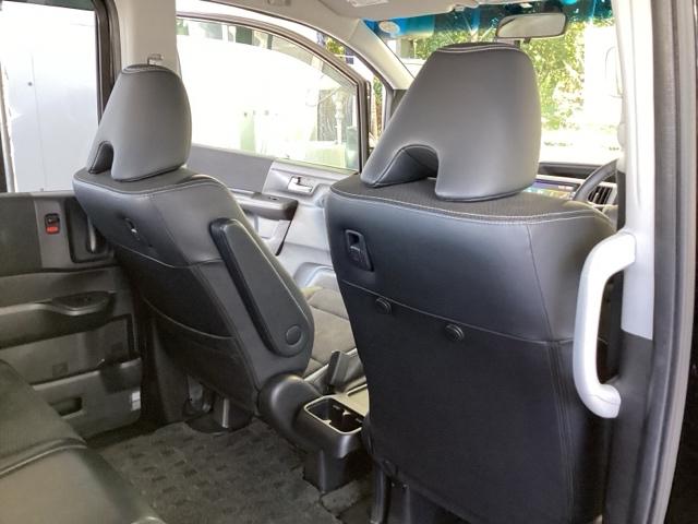 ステップワゴンスパーダ Ｚクールスピリット　純正メモリーナビ　リア席モニター　バックカメ　キーフリー　ナビＴＶ　横滑防止　記録簿付き　ＤＶＤ視聴可能　フルオートエアコン　パワーウインドウ　Ａクルーズ　三列シート　運転席エアバック　パワステ（59枚目）