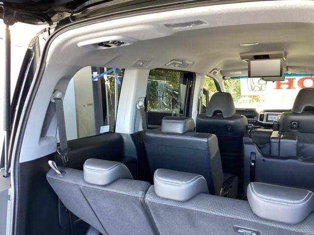 ステップワゴンスパーダ Ｚクールスピリット　純正メモリーナビ　リア席モニター　バックカメ　キーフリー　ナビＴＶ　横滑防止　記録簿付き　ＤＶＤ視聴可能　フルオートエアコン　パワーウインドウ　Ａクルーズ　三列シート　運転席エアバック　パワステ（65枚目）