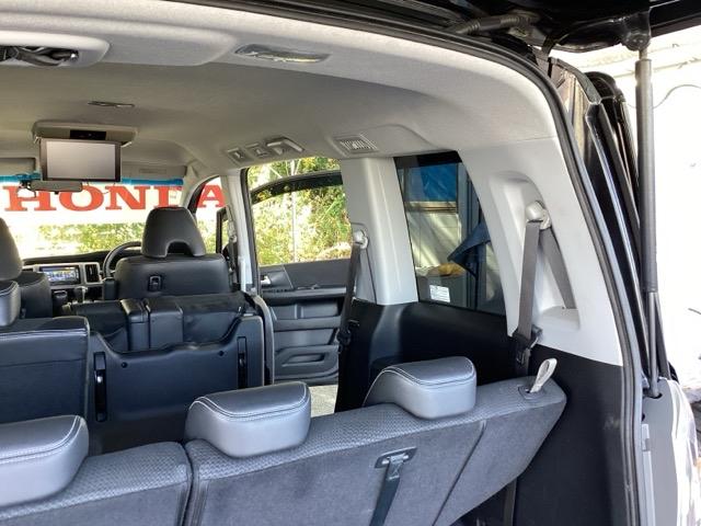 ステップワゴンスパーダ Ｚクールスピリット　純正メモリーナビ　リア席モニター　バックカメ　キーフリー　ナビＴＶ　横滑防止　記録簿付き　ＤＶＤ視聴可能　フルオートエアコン　パワーウインドウ　Ａクルーズ　三列シート　運転席エアバック　パワステ（66枚目）