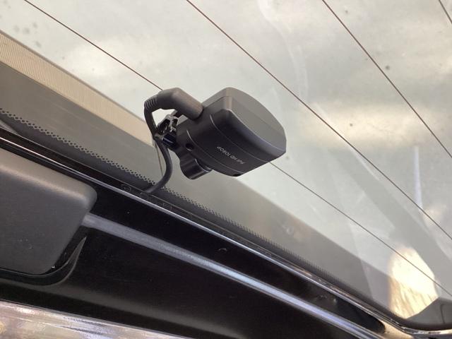 ステップワゴンスパーダ Ｚクールスピリット　純正メモリーナビ　リア席モニター　バックカメ　キーフリー　ナビＴＶ　横滑防止　記録簿付き　ＤＶＤ視聴可能　フルオートエアコン　パワーウインドウ　Ａクルーズ　三列シート　運転席エアバック　パワステ（68枚目）