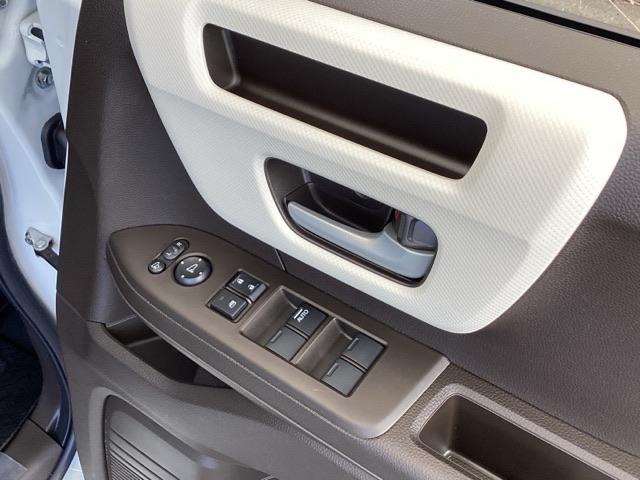 N-BOX L 純正メモリーナビ ドラレコ リアカメラ 衝突回避支援ブレーキ I-STOP クリソナ PW パワステ Sヒーター スマ-トキ- Bカメ 地デジTV ナビ&TV 横滑り防止 ETC車載器 整備記録簿(50枚目)