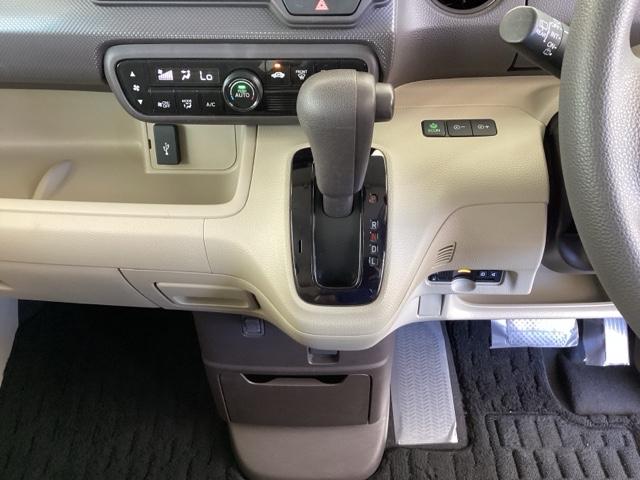 N-BOX Gホンダセンシング 純正メモリーナビ リアカメラ ETC 盗難防止システム ナビTV スマキー LED DVD再生機能 横滑り防止 記録簿 USB パワーウィンドウ AAC 地デジTV ベンチシート クルコン 両スラ(13枚目)