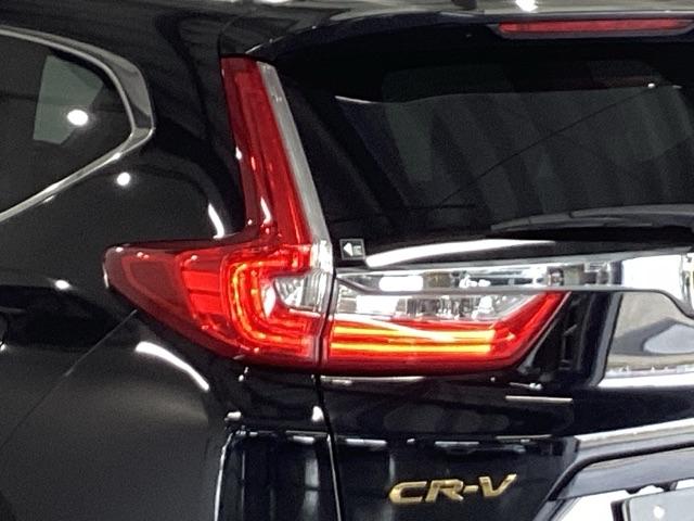 CR-Vハイブリッド e:HEVEX・マスターピース 純正メモリーナビ 本革Pシート Sルーフ 電動バックドア 衝突軽減ブレーキ クルコン Bカメラ LEDヘッドライト DVD ドライブレコーダー 本革シート 4WD 前席シートヒーター スマートキー(29枚目)