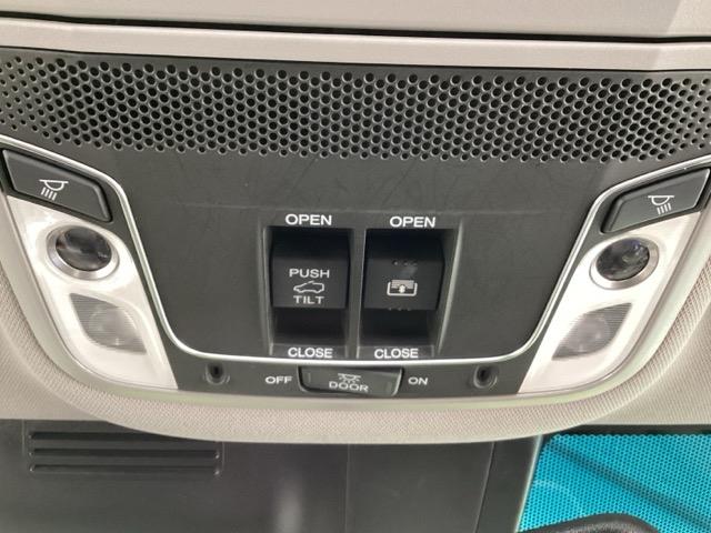 CR-Vハイブリッド e:HEVEX・マスターピース 純正メモリーナビ 本革Pシート Sルーフ 電動バックドア 衝突軽減ブレーキ クルコン Bカメラ LEDヘッドライト DVD ドライブレコーダー 本革シート 4WD 前席シートヒーター スマートキー(51枚目)