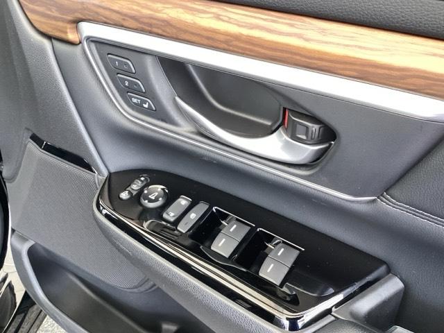 CR-Vハイブリッド e:HEVEX・マスターピース 純正メモリーナビ 本革Pシート Sルーフ 電動バックドア 衝突軽減ブレーキ クルコン Bカメラ LEDヘッドライト DVD ドライブレコーダー 本革シート 4WD 前席シートヒーター スマートキー(54枚目)
