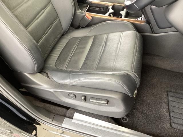 CR-Vハイブリッド e:HEVEX・マスターピース 純正メモリーナビ 本革Pシート Sルーフ 電動バックドア 衝突軽減ブレーキ クルコン Bカメラ LEDヘッドライト DVD ドライブレコーダー 本革シート 4WD 前席シートヒーター スマートキー(61枚目)