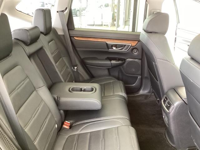 CR-Vハイブリッド e:HEVEX・マスターピース 純正メモリーナビ 本革Pシート Sルーフ 電動バックドア 衝突軽減ブレーキ クルコン Bカメラ LEDヘッドライト DVD ドライブレコーダー 本革シート 4WD 前席シートヒーター スマートキー(64枚目)