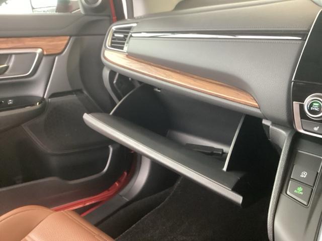 ＣＲ－Ｖ ＥＸ・マスターピース　ナビ　フルセグ　リヤカメラ　ＬＥＤヘッド　衝突被害軽減ブレーキ　ＤＶＤ　Ｓルーフ　シートヒータ　ＥＴＣ車載器　ターボ車　セキュリティーアラーム　スマ－トキ－　ＶＳＡ　キーレス　クルーズコントロール（29枚目）