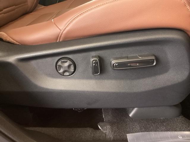 ＣＲ－Ｖ ＥＸ・マスターピース　ナビ　フルセグ　リヤカメラ　ＬＥＤヘッド　衝突被害軽減ブレーキ　ＤＶＤ　Ｓルーフ　シートヒータ　ＥＴＣ車載器　ターボ車　セキュリティーアラーム　スマ－トキ－　ＶＳＡ　キーレス　クルーズコントロール（41枚目）