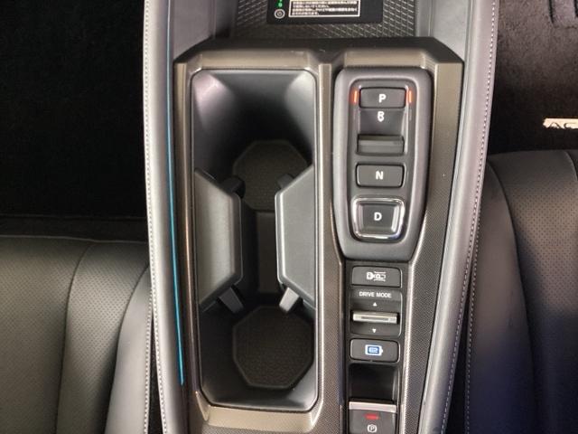 アコード e:HEV フルセグ リヤカメラ スマートキー 衝突被害軽減装置 ABS マルチカメラ ETC車載器 電動シート LEDヘッドライト Rカメラ ドライブレコーダー オートクルーズコントロール 横滑り防止装置(21枚目)