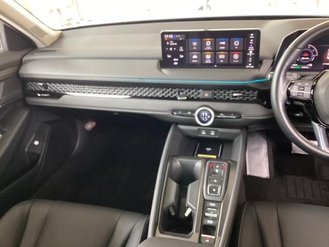 アコード e:HEV フルセグ リヤカメラ スマートキー 衝突被害軽減装置 ABS マルチカメラ ETC車載器 電動シート LEDヘッドライト Rカメラ ドライブレコーダー オートクルーズコントロール 横滑り防止装置(23枚目)