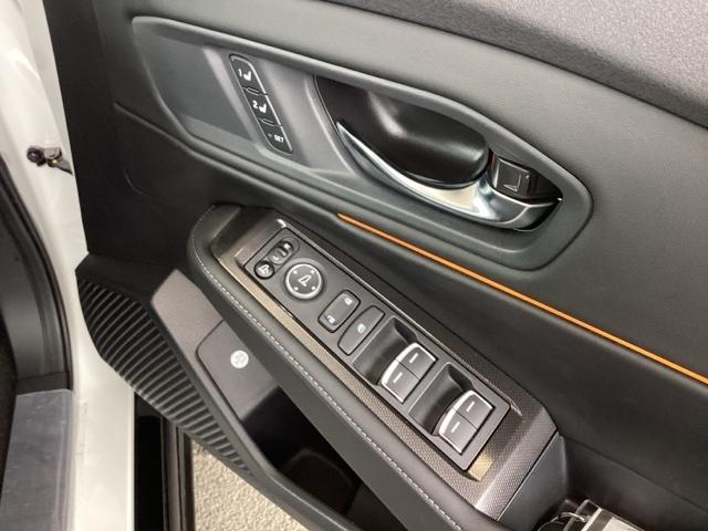 アコード e:HEV フルセグ リヤカメラ スマートキー 衝突被害軽減装置 ABS マルチカメラ ETC車載器 電動シート LEDヘッドライト Rカメラ ドライブレコーダー オートクルーズコントロール 横滑り防止装置(26枚目)