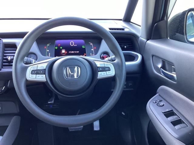 フィット e:HEVクロスター メモリーナビ ドラレコ ETC 衝突回避システム フルオートエアコン 整備記録簿 前後センサー LEDランプ エアバッグ サイドエアバック 地デジ オートクルーズコントロール VSA バックカメラ(3枚目)