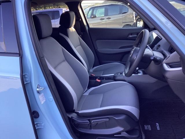 フィット e:HEVクロスター メモリーナビ ドラレコ ETC 衝突回避システム フルオートエアコン 整備記録簿 前後センサー LEDランプ エアバッグ サイドエアバック 地デジ オートクルーズコントロール VSA バックカメラ(18枚目)