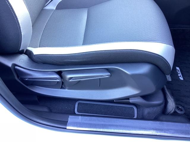 フィット e:HEVクロスター メモリーナビ ドラレコ ETC 衝突回避システム フルオートエアコン 整備記録簿 前後センサー LEDランプ エアバッグ サイドエアバック 地デジ オートクルーズコントロール VSA バックカメラ(24枚目)