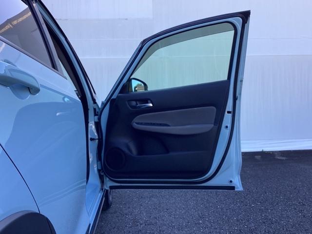 フィット e:HEVクロスター メモリーナビ ドラレコ ETC 衝突回避システム フルオートエアコン 整備記録簿 前後センサー LEDランプ エアバッグ サイドエアバック 地デジ オートクルーズコントロール VSA バックカメラ(26枚目)