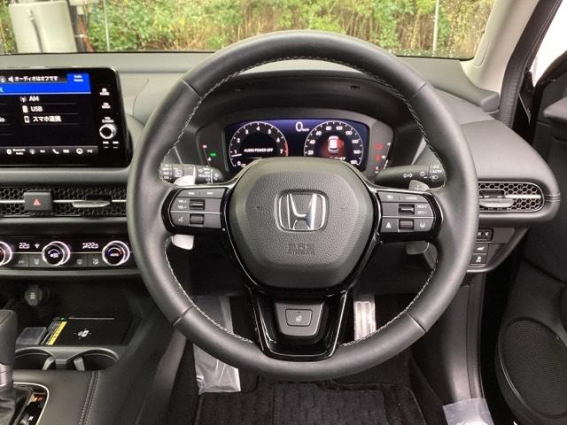 ZR-V Z ナビ BOSEプレミアムサウンドシステム Dレコ 盗難防止システム インテリキー カーテンエアバック 地デジ VSA Bカメラ クルコン USB エアコン ターボ 本革シ-ト クリアランスソナー(17枚目)