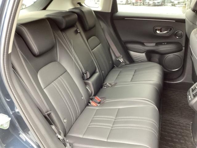 ZR-V Z ナビ BOSEプレミアムサウンドシステム Dレコ 盗難防止システム インテリキー カーテンエアバック 地デジ VSA Bカメラ クルコン USB エアコン ターボ 本革シ-ト クリアランスソナー(19枚目)