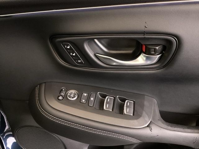 ZR-V Z ナビ BOSEプレミアムサウンドシステム Dレコ 盗難防止システム インテリキー カーテンエアバック 地デジ VSA Bカメラ クルコン USB エアコン ターボ 本革シ-ト クリアランスソナー(51枚目)