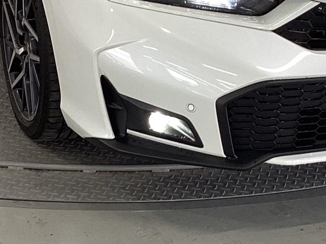 シビック e:HEVEX Google搭載ディスプレイオーディオ 衝突被害軽減ブレーキ Bカメラ シートヒーター ETC フルセグ LEDヘッドライト サイドカーテンエアバック サンルーフ オートライト パーキングセンサー(26枚目)