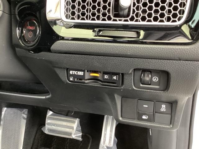 シビック e:HEVEX Google搭載ディスプレイオーディオ 衝突被害軽減ブレーキ Bカメラ シートヒーター ETC フルセグ LEDヘッドライト サイドカーテンエアバック サンルーフ オートライト パーキングセンサー(48枚目)