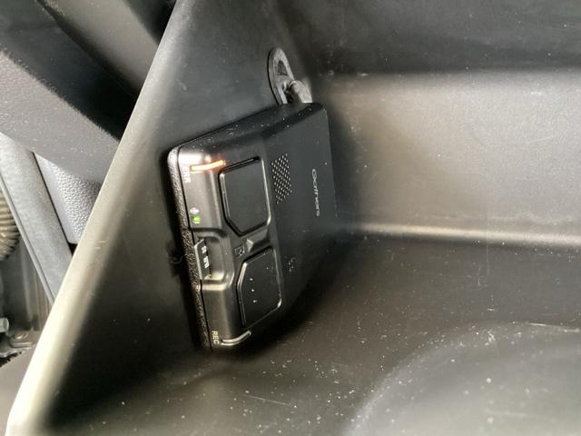 フィット e:HEVホーム 純正メモリーナビ ドラレコ リアカメラ 前後誤発進抑制機能 助手席エアバッグ 運転席エアバッグ アイドリングストップ LEDライト USB接続 バックカメラ ABS サイドエアバッグ フルセグTV(32枚目)