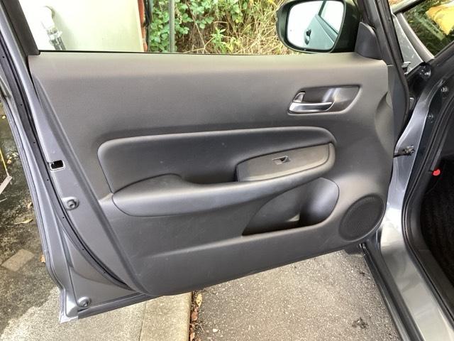 フィット e:HEVホーム 純正メモリーナビ ドラレコ リアカメラ 前後誤発進抑制機能 助手席エアバッグ 運転席エアバッグ アイドリングストップ LEDライト USB接続 バックカメラ ABS サイドエアバッグ フルセグTV(33枚目)