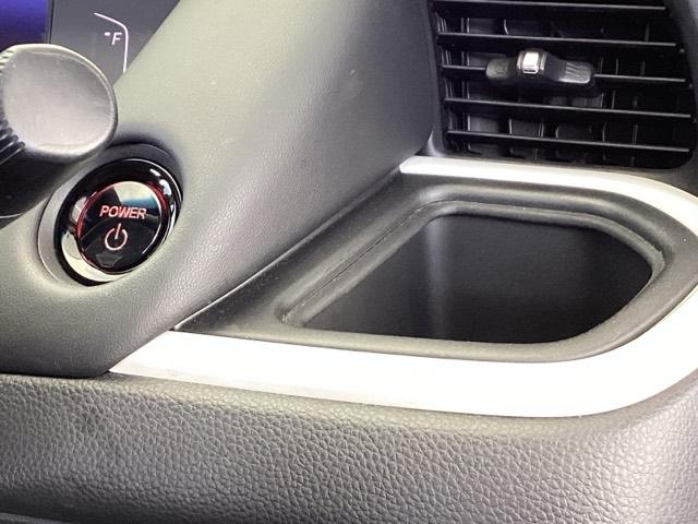 フィット e:HEVホーム 純正メモリーナビ ドラレコ リアカメラ 前後誤発進抑制機能 助手席エアバッグ 運転席エアバッグ アイドリングストップ LEDライト USB接続 バックカメラ ABS サイドエアバッグ フルセグTV(44枚目)