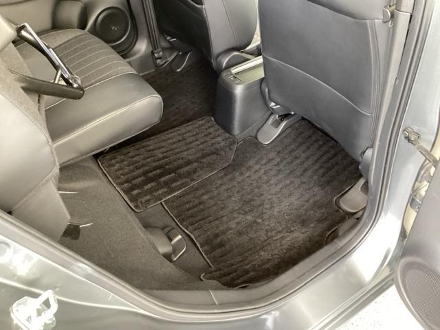 フィット e:HEVホーム 純正メモリーナビ ドラレコ リアカメラ 前後誤発進抑制機能 助手席エアバッグ 運転席エアバッグ アイドリングストップ LEDライト USB接続 バックカメラ ABS サイドエアバッグ フルセグTV(62枚目)