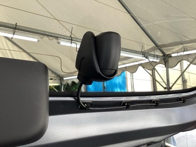 フィット e:HEVホーム 純正メモリーナビ ドラレコ リアカメラ 前後誤発進抑制機能 助手席エアバッグ 運転席エアバッグ アイドリングストップ LEDライト USB接続 バックカメラ ABS サイドエアバッグ フルセグTV(67枚目)