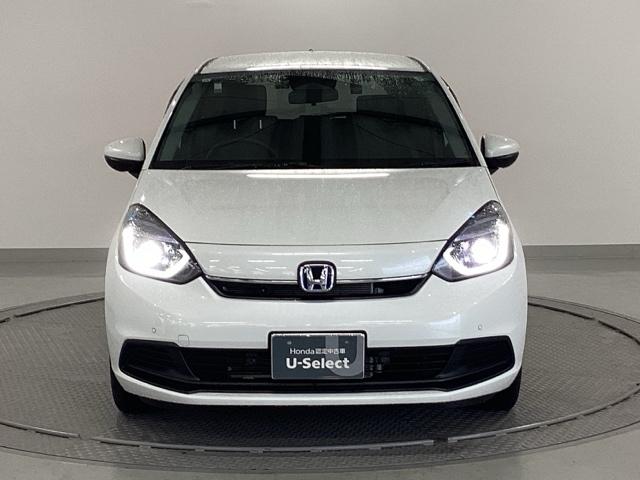 フィット e:HEVホーム 純正メモリーナビ ドラレコ リアカメラ 前後誤発進抑制機能 助手席エアバッグ 運転席エアバッグ アイドリングストップ LEDライト USB接続 バックカメラ ABS サイドエアバッグ フルセグTV(6枚目)