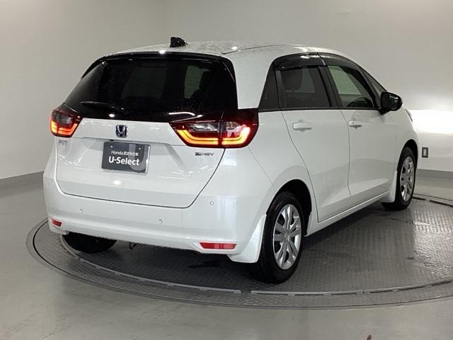 フィット e:HEVホーム 純正メモリーナビ ドラレコ リアカメラ 前後誤発進抑制機能 助手席エアバッグ 運転席エアバッグ アイドリングストップ LEDライト USB接続 バックカメラ ABS サイドエアバッグ フルセグTV(8枚目)