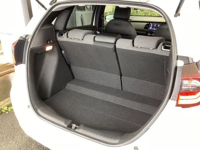 フィット e:HEVホーム 純正メモリーナビ ドラレコ リアカメラ 前後誤発進抑制機能 助手席エアバッグ 運転席エアバッグ アイドリングストップ LEDライト USB接続 バックカメラ ABS サイドエアバッグ フルセグTV(18枚目)