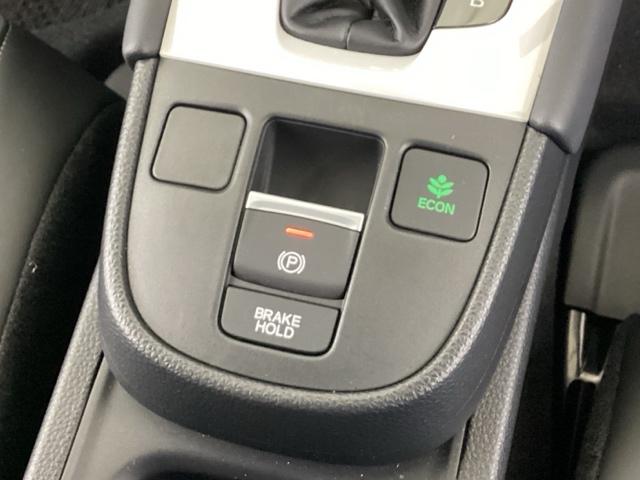 フィット e:HEVホーム 純正メモリーナビ ドラレコ リアカメラ 前後誤発進抑制機能 助手席エアバッグ 運転席エアバッグ アイドリングストップ LEDライト USB接続 バックカメラ ABS サイドエアバッグ フルセグTV(38枚目)