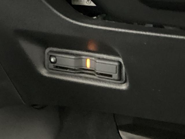 フィット e:HEVホーム 純正メモリーナビ ドラレコ リアカメラ 前後誤発進抑制機能 助手席エアバッグ 運転席エアバッグ アイドリングストップ LEDライト USB接続 バックカメラ ABS サイドエアバッグ フルセグTV(45枚目)