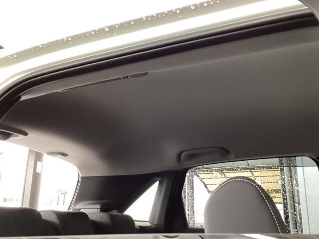 フィット e:HEVホーム 純正メモリーナビ ドラレコ リアカメラ 前後誤発進抑制機能 助手席エアバッグ 運転席エアバッグ アイドリングストップ LEDライト USB接続 バックカメラ ABS サイドエアバッグ フルセグTV(55枚目)