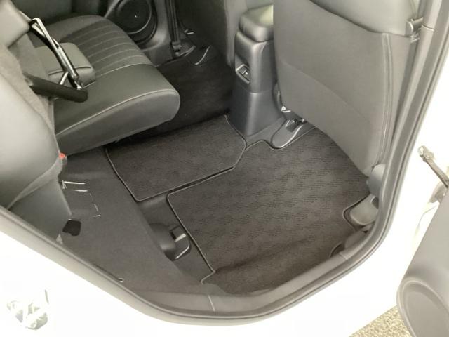 フィット e:HEVホーム 純正メモリーナビ ドラレコ リアカメラ 前後誤発進抑制機能 助手席エアバッグ 運転席エアバッグ アイドリングストップ LEDライト USB接続 バックカメラ ABS サイドエアバッグ フルセグTV(61枚目)