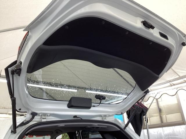 フィット e:HEVホーム 純正メモリーナビ ドラレコ リアカメラ 前後誤発進抑制機能 助手席エアバッグ 運転席エアバッグ アイドリングストップ LEDライト USB接続 バックカメラ ABS サイドエアバッグ フルセグTV(67枚目)