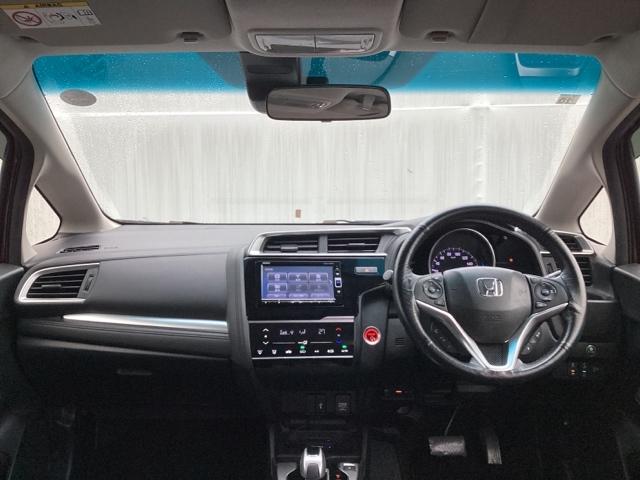 フィットハイブリッド Ｆコンフォートエディション　メモリーナビ　ＥＴＣ　リアカメラ　衝突軽減ブレーキ　シートヒータ　セキュリティアラーム　ＵＳＢ接続　スマキー　クルーズコントロール　リヤカメラ　横滑り防止機能　地デジ　ＡＢＳ　エアバッグ　キーレス（2枚目）