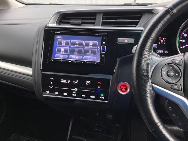 フィットハイブリッド Ｆコンフォートエディション　メモリーナビ　ＥＴＣ　リアカメラ　衝突軽減ブレーキ　シートヒータ　セキュリティアラーム　ＵＳＢ接続　スマキー　クルーズコントロール　リヤカメラ　横滑り防止機能　地デジ　ＡＢＳ　エアバッグ　キーレス（6枚目）