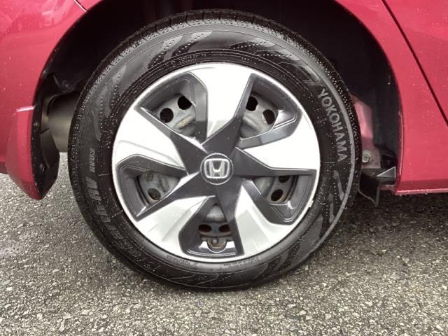 フィットハイブリッド Ｆコンフォートエディション　メモリーナビ　ＥＴＣ　リアカメラ　衝突軽減ブレーキ　シートヒータ　セキュリティアラーム　ＵＳＢ接続　スマキー　クルーズコントロール　リヤカメラ　横滑り防止機能　地デジ　ＡＢＳ　エアバッグ　キーレス（22枚目）