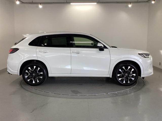 ZR-V Z ナビ BOSEプレミアムサウンドシステム Dレコ 盗難防止システム インテリキー カーテンエアバック 地デジ VSA Bカメラ クルコン USB エアコン ターボ 本革シ-ト クリアランスソナー(29枚目)