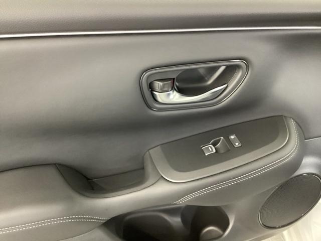 ZR-V Z ナビ BOSEプレミアムサウンドシステム Dレコ 盗難防止システム インテリキー カーテンエアバック 地デジ VSA Bカメラ クルコン USB エアコン ターボ 本革シ-ト クリアランスソナー(36枚目)