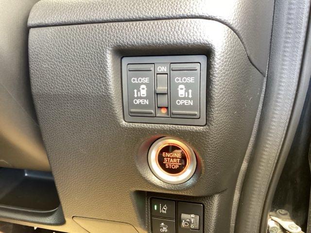 N-BOXカスタム EXターボ 純正ナビ スーパースライドシート パーキングセンサー 地デジ 前席シートヒーター バックガイドモニター カーテンエアバック LED 盗難防止装置 ABS オートクルーズコントロール エアバッグ DVD(16枚目)