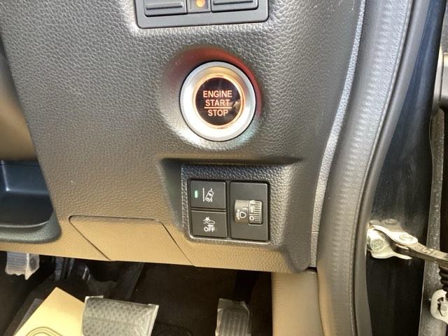 N-BOXカスタム EXターボ 純正ナビ スーパースライドシート パーキングセンサー 地デジ 前席シートヒーター バックガイドモニター カーテンエアバック LED 盗難防止装置 ABS オートクルーズコントロール エアバッグ DVD(17枚目)