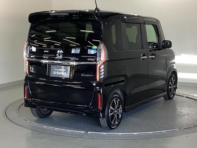 N-BOXカスタム G・Lホンダセンシング 純正メモリーナビ ドラレコ リアカメラ 地デジTV 整備記録簿 助手席エアバッグ キーレス シートH アイドリングST セキュリティーアラーム スマ-トキ- ナビTV ETC 前車追従機能 USB(8枚目)