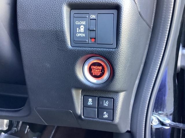 N-BOXカスタム G・Lホンダセンシング 純正メモリーナビ ドラレコ リアカメラ 地デジTV 整備記録簿 助手席エアバッグ キーレス シートH アイドリングST セキュリティーアラーム スマ-トキ- ナビTV ETC 前車追従機能 USB(44枚目)