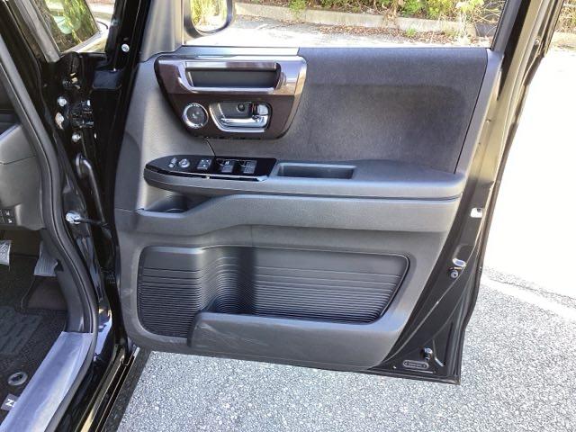 N-BOXカスタム G・Lホンダセンシング 純正メモリーナビ ドラレコ リアカメラ 地デジTV 整備記録簿 助手席エアバッグ キーレス シートH アイドリングST セキュリティーアラーム スマ-トキ- ナビTV ETC 前車追従機能 USB(52枚目)