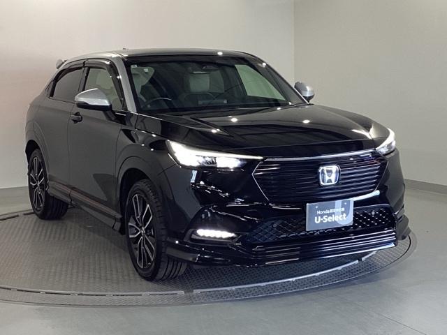 ヴェゼル e:HEVPLaY 試乗車 メモリーナビ リアカメラ ETC カーテンエアバッグ 盗難防止装置 アイドルストップ Pセンサー ABS ESC フルオートエアコン シートヒータ エアバッグ 禁煙 LEDヘッドライト 記録簿(8枚目)