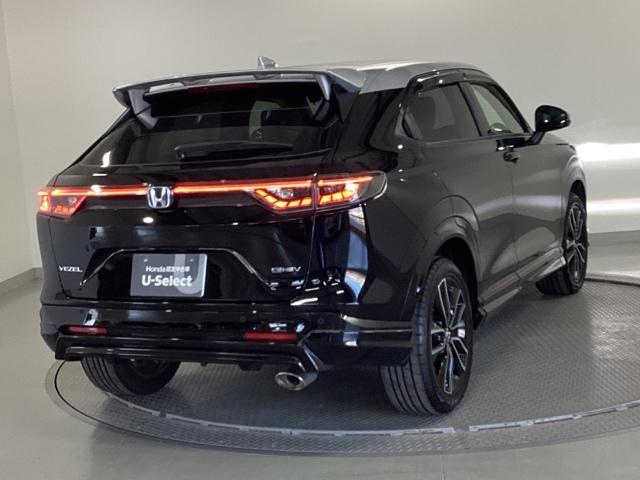 ヴェゼル e:HEVPLaY 試乗車 メモリーナビ リアカメラ ETC カーテンエアバッグ 盗難防止装置 アイドルストップ Pセンサー ABS ESC フルオートエアコン シートヒータ エアバッグ 禁煙 LEDヘッドライト 記録簿(9枚目)